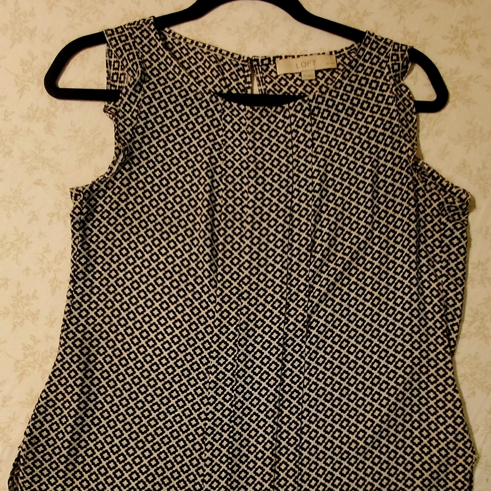LOFT Sleeveless Blouse